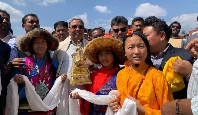 Tibetan  Karnataka Chief Minister Siddaramaiah  (1).jpg