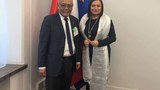 ཡོ་རོབ་བྱང་མའི་སྐུ་ཚབ་དོན་གཅོད་པོ་ལན་ཌིའི་ནང་གཞུང་དོན་ཕྱོགས་ཕེབས་གནང་འདུག 