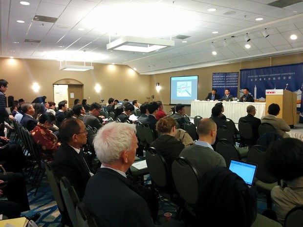 བོད་མི་མང་སྤྱི་འཐུས་ཁག་ཅིག་ཨ་རིར་རྒྱ་རིགས་དང་ཐུག་འཕྲད།