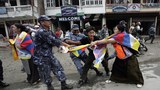 རྒྱ་ནག་གཞུང་གིས་རྒྱལ་མཚམས་བརྒལ་ཏེ་བཙན་བྱོལ་བོད་མིར་གནོན་ཤུགས་སྤྲོད་ཀྱི་འདུག