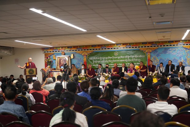 བོད་དོན་ལ་གནོད་པའི་ལས་ཕྲ་མོ་ཙམ་ཡང་མི་བྱེད་པའི་དམ་བཅའ་འཇོག་གལ་ཆེ། སྤྱི་འཐུས་ཚོགས་གཙོ་མཆོག་གིས།