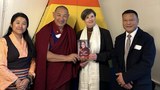 བོད་མི་མང་སྤྱི་འཐུས་སྐུ་ཚབ་ཚོགས་ཆུང་གིས་ཡོ་རོབ་སི་ཀེན་ཌི་ནེ་ཝི་ཡེན་རྒྱལ་ཁོངས་སུ་བོད་དོན་ཞུ་སྐུལ་གནང་བཞིན་འདུག