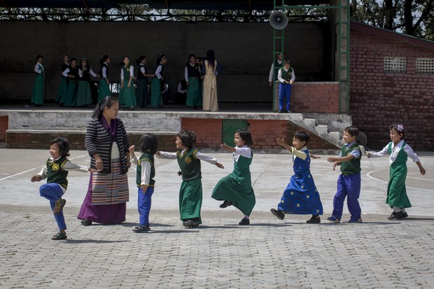 བཙན་བྱོལ་བོད་ཀྱི་སློབ་གྲྭ་ཁག་གི་ནང་བོད་ཕྲུག་གི་གྲངས་འབོར་ཇེ་ཉུང་དུ་འགྲོ་བཞིན་ཡོད་འདུག