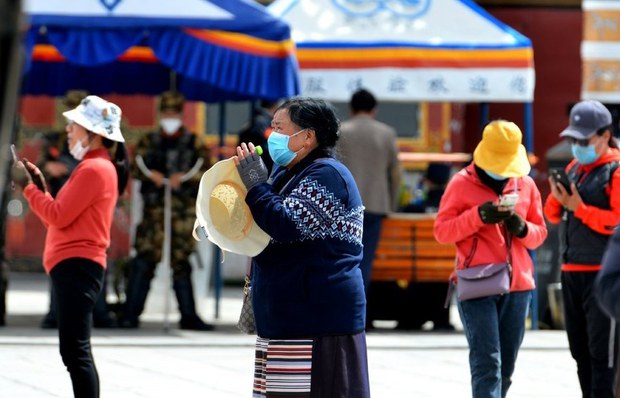 ལྷ་སའི་གཙུག་ལག་ཁང་གི་མདུན་དང་ཉེན་རྟོག་དམག་མི། ༢༠༢༠