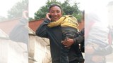 རྩོམ་པ་པོ་ཟངས་དཀར་འཇམ་དབྱངས་ལ་རྒྱལ་ཁབ་ཁ་བྲལ་གྱི་ཉེས་པ་བཙུགས་ཏེ་ལོ་བཞིའི་ཁྲིམས་ཐག་བཅད་འདུག