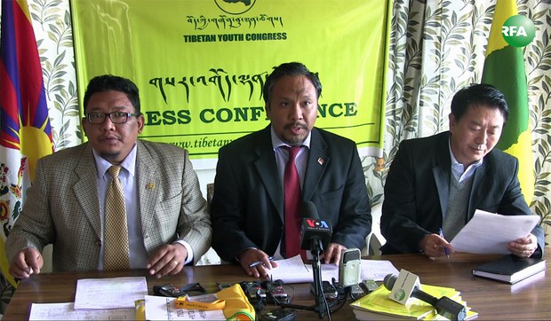 བོད་ཀྱི་གཞོན་ནུ་ལྷན་ཚོགས་ཀྱིས་གསར་འགོད་གསལ་བསྒྲགས་གནང་སྐབས། ༢༠༡༦།༡༡།༡༨