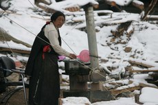 སྐྱེ་རྒུ་མདོར་ས་ཡོམ་གོད་ཆགས་བྱུང་སྐབས། ༢༠༡༠