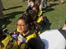 བོད་ཀྱི་གཞོན་ནུ་ལྷན་ཚོགས་ཀྱི་ཚོགས་མི་ཚོས་ལྡི་ལིའི་རྒྱ་ནག་གཞུང་ཚབ་ཁང་གི་མདུན་རྒོལ་མཆོང་ལས་འགུལ་སྤེལ་སྐབས། ༢༠༡༦།༡༠།༡༣ པར། བསོད་ནམས་སྟོབས་རྒྱལ།