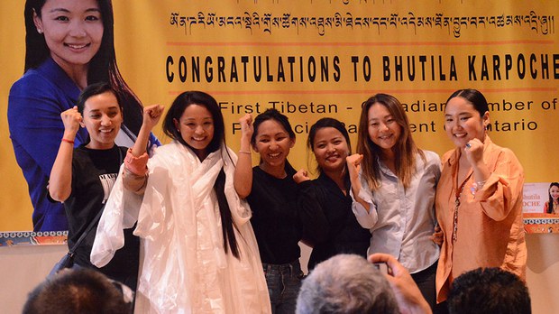བོད་མི་ཚོས་དཀར་པོ་ཆེ་བུ་འཁྲིད་ལགས་སུ་རྟེན་འབྲེལ་ཞུས་འདུག བོད་མི་ཚོས་དཀར་པོ་ཆེ་བུ་འཁྲིད་ལགས་སུ་རྟེན་འབྲེལ་ཞུས་འདུག