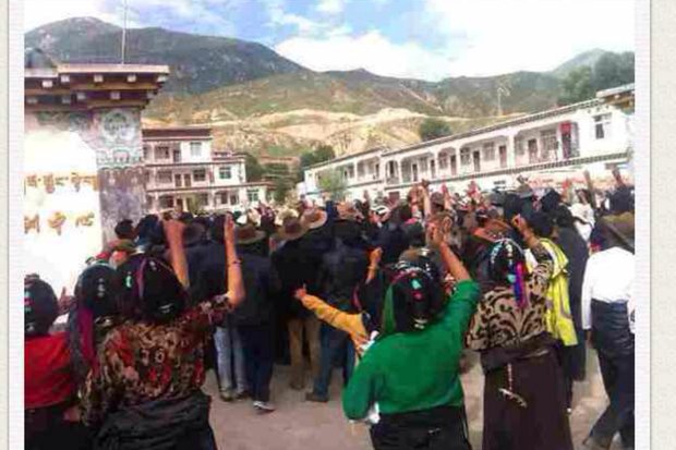 གདན་མ་ཕྱོགས་ཀྱི་ས་གནས་བོད་མི་ཚོས་སྡེ་དཔོན་གློད་བཀྲོལ་དགོས་བའི་དགོས་འདུན་བཏོན་བཞིན་པ། ༢༠༡༤།༨།༡༢ གདན་མ་ཕྱོགས་ཀྱི་ས་གནས་བོད་མི་ཚོས་སྡེ་དཔོན་གློད་བཀྲོལ་དགོས་བའི་དགོས་འདུན་བཏོན་བཞིན་པ། ༢༠༡༤།༨།༡༢