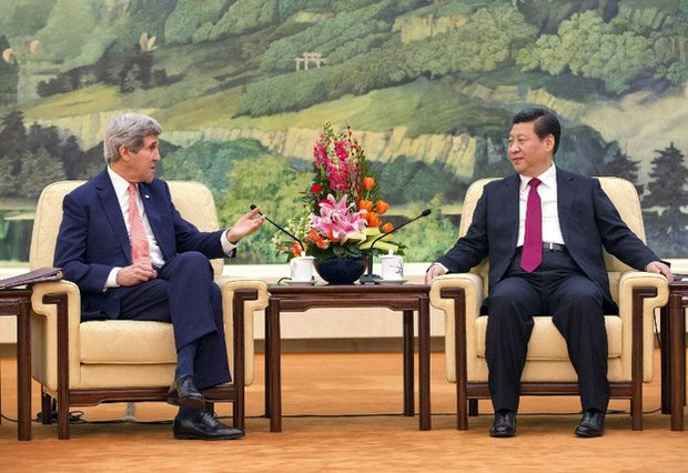 ཨ་རིས་བོད་སྐོར་གླེང་སློང་གནང་བ།