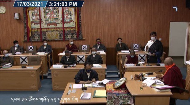 བོད་ནི་ལོ་རྒྱུས་ཐོག་རང་བཙན་ཡིན་ཡང་བོད་མིའི་སྒྲིག་འཛུགས་ཀྱི་སྲིད་བྱུས་དབུ་མའི་ལམ་ཡིན། སྲིད་སྐྱོང་མཆོག་གིས།