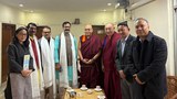 བོད་མི་མང་སྤྱི་འཐུས་རྣམས་ནས་རྒྱ་གར་དབུས་གྲོས་ཚོགས་གོང་འོག་གཉིས་ཀྱི་འཐུས་མི་སོགས་མཇལ་འཕྲད་ཀྱིས་བོད་དོན་ཞུ་སྐུལ་གནང་བཞིན་པ།