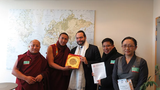བོད་མི་མང་སྤྱི་འཐུས་སྐུ་ཚབ་ནས་ཡོ་རོབ་ཡང་སྐོར་བསྐྱོད།