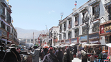 ཇོ་ཁང་མདུན་རང་ལུས་མེར་བསྲེག