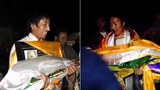 བཙོན་གྲོལ་བྱུང་མ་ཐག་པའི་པདྨ་འཕྲིན་ལས་དང་ཕྱག་རྡོར་གཉིས། ༢༠༡༦།༡༠།༣