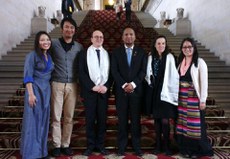བོད་ཀྱི་གཞོན་ནུའི་ཚོགས་གཙོ་བསྟན་འཛིན་འཇིགས་མེད་ལགས་ཧྥ་རན་སིར། 