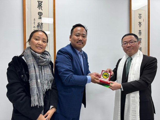བོད་ཀྱི་གཞོན་ནུ་ལྷན་ཚོགས་ཀྱི་ཐེ་ཝན་དུ་བདུན་ཕྲག་གཅིག་གི་བོད་དོན་དྲིལ་བསྒྲགས་དང་ཞུ་གཏུག་གི་ལས་འགུལ་མཇུག་སྒྲིལ་འདུག