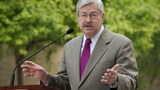 ཨ་རིའི་གཞུང་ཚབ་ཆེ་མོ་ Terry Branstad མཆོག