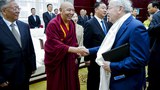 ཨ་མི་རི་ཀའི་གཞུང་ཚབ་ཆེན་མོ་མཆོག་གིས་བོད་ནང་གཟིགས་སྐོར་གནང་བཞིན་པ།