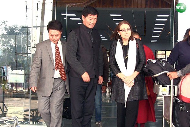 ཨ་རིའི་བོད་དོན་དམིགས་བསལ་སྐུ་ཚབ་བཞུགས་སྒར་དུ་ཕེབས་སྐབས། ༢༠༡༦།༡།༡༥