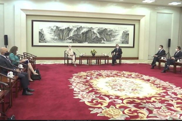 ཨ་རིས་རྒྱ་ནག་གི་དཔོན་རིགས་དང་མཉམ་བོད་དོན་གླེང་སློང་གནང་བར་སྲིད་སྐྱོང་མཆོག་གིས་དགའ་བསུ་གནང་འདུག ཨ་རིས་རྒྱ་ནག་གི་དཔོན་རིགས་དང་མཉམ་བོད་དོན་གླེང་སློང་གནང་བར་སྲིད་སྐྱོང་མཆོག་གིས་དགའ་བསུ་གནང་འདུག