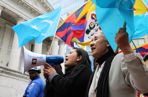 འཛམ་གླིང་གི་རྒྱལ་ཁབ་༥༡གིས་རྒྱ་ནག་ལ་ཡུ་གུར་བའི་གནད་དོན་དང་འབྲེལ་ནས་སྐྱོན་བརྗོད་བྱས་འདུག