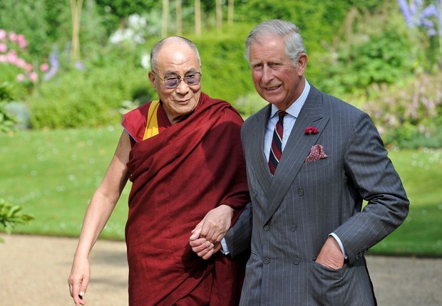 ༧གོང་ས་མཆོག་དང་དབྱིན་ཇིའི་རྒྱལ་སྲས་མཆོག་རྣམ་གཉིས་དབྱིན་ཡུལ་ནས་མཇལ་འཕྲད་སྐབས། ༢༠༡༢།༦།༢༠