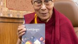 ༧གོང་ས་མཆོག་ནས་དཔེ་དེབ་སོ་གཉིས་དབུ་འབྱེད་བསྐྱངས་གནང་མཛད་པ།