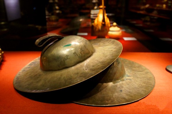 རོལ་མོའི་ཐོག་ཉམས་ཞིབ་པ་འཇམ་དཔལ་སྐལ་ལྡན། རོལ་མོའི་ཐོག་ཉམས་ཞིབ་པ་འཇམ་དཔལ་སྐལ་ལྡན།