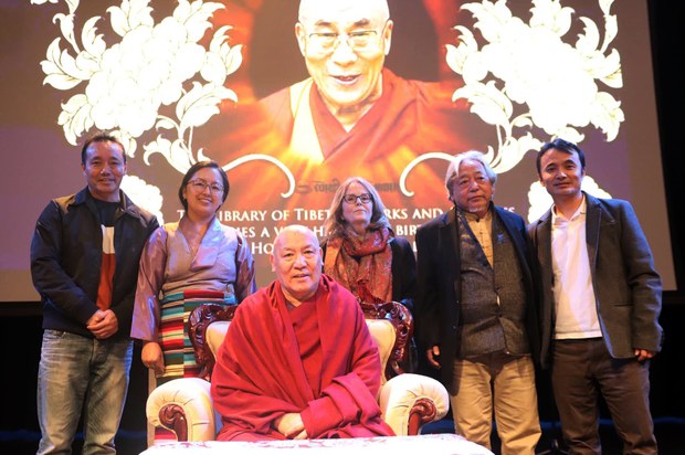 ཨ་རིའི་མི་ཎི་སོ་ཊ་མངའ་སྡེའི་ནང་གི་དམིགས་བསལ་སློབ་གྲྭ།
