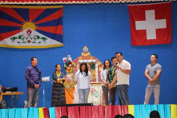 བོད་མི་ཚོས་རང་གི་སྐད་ཡིག་རིག་གཞུང་བདག་གཅེས་གནང་ཕྱོགས།
