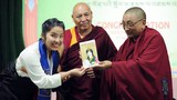 བེུད་སྙན་ངག་མཁན་དང་རྩོམ་པ་པོ་གཞོན་སྐྱེས་འཇམ་དབྱངས་སྒྲོལ་མ་ལགས་ཀྱི་རྩོམ་རིག་སྒྱུ་རྩལ་སྐོར།