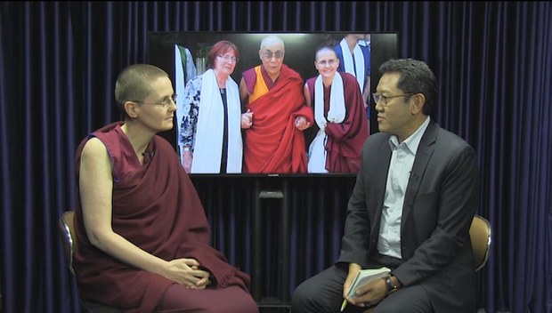 ཇར་མན་མི་རིགས་ཡིན་པ་བཙུན་མ་སྐལ་བཟང་དབང་མོ། ཇར་མན་མི་རིགས་ཡིན་པ་བཙུན་མ་སྐལ་བཟང་དབང་མོ།