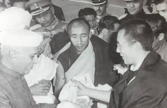 བ་ཀུ་ལ་རིན་པོ་ཆེ་སྐུ་ཐོག་༡༩པ་དམ་པ་དེའི་སྐུ་ཚེའི་རྣམ་ཐར། བ་ཀུ་ལ་རིན་པོ་ཆེ་སྐུ་ཐོག་༡༩པ་དམ་པ་དེའི་སྐུ་ཚེའི་རྣམ་ཐར།