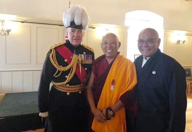 དབྱིན་ཇིའི་རྒྱལ་ཁམས་ཀྱི་གཟེངས་རྟགས། དབྱིན་ཇིའི་རྒྱལ་ཁམས་ཀྱི་གཟེངས་རྟགས།