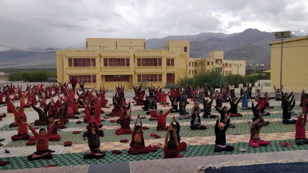 ལ་དྭགས་སུ་རྟེན་གཞི་བྱས་པའི་དབུས་གཞུང་ནང་པའི་རིག་གནས་གཙུག་ལག་སློབ་གཉེར་ཁང་གི་ལོ་རྒྱུས། ལ་དྭགས་སུ་རྟེན་གཞི་བྱས་པའི་དབུས་གཞུང་ནང་པའི་རིག་གནས་གཙུག་ལག་སློབ་གཉེར་ཁང་གི་ལོ་རྒྱུས།