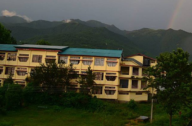 སུ་ཇཱ་བོད་ཁྱིམ་སློབ་གྲྭའི་སློབ་མ་ཁག་ནས་ཁོར་ཡུག་གཙང་བཟོའི་ལས་རིམ།