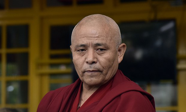  རྒྱལ་ཁབ་འདྲ་མིན་གྱི་མང་གཙོའི་འགྲོ་ལུགས་ཞེས་པའི་ཕྱག་དེབ།