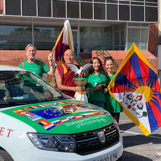 བོད་རྒྱ་གྲོས་མོལ་སླར་གསོའི་ཆེད་ལས་འགུལ། བོད་རྒྱ་གྲོས་མོལ་སླར་གསོའི་ཆེད་ལས་འགུལ།