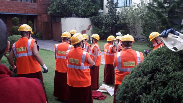 བལ་ཡུལ་ནང་རྐྱེན་ངན་གྲོལ་འདོམས་ཀྱི་ཟབ་སྦྱོང་གནང་བའི་སྐབས། 2016