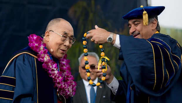 ༧གོང་ས་༧སྐྱབས་མགོན་ཆེན་པོ་མཆོག་གི་སེན་ཌེ་སྒོ་ནང་གི་མཛད་འཕྲིན་ཐད་གླེང་མོལ། ༧གོང་ས་༧སྐྱབས་མགོན་ཆེན་པོ་མཆོག་གི་སེན་ཌེ་སྒོ་ནང་གི་མཛད་འཕྲིན་ཐད་གླེང་མོལ།