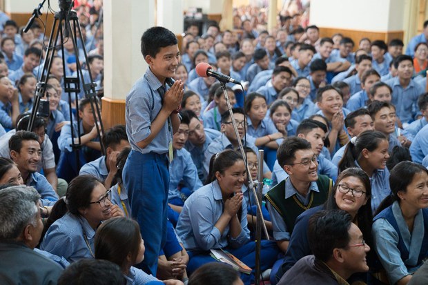 ༧གོང་ས་མཆོག་ནས་བོད་རིགས་གཞོན་སྐྱེས་ཚོར་ནང་ཆོས་ངོ་སྤྲོད་ཐེངས་༡༡པ།