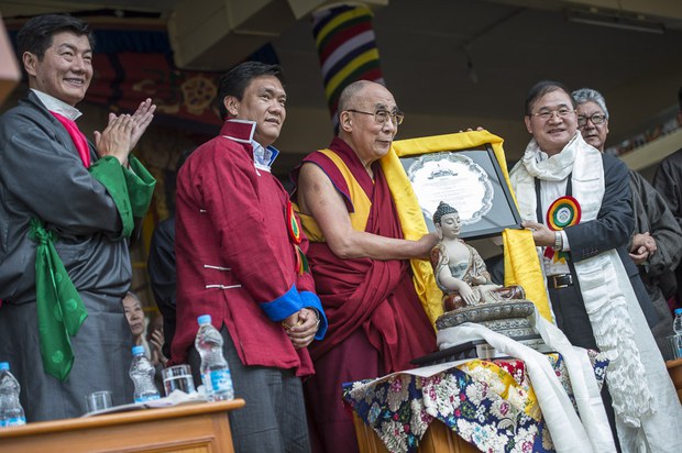 སྐུའི་གྱ་སྟོན་སྲུང་བརྩི་དང་བླ་ཆེན་ཁག་གི་བཀའ་སློབ།