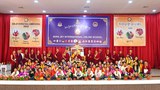 སེར་བྱེས་རྒྱལ་སྤྱིའི་དྲ་ཐོག་སྐད་ཡིག་སློབ་གྲྭས་ཨ་རི་དང་ཡོ་རོབ་ནས་སློབ་ཕྲུག་སྡོམ་༦༥་ལ་བོད་ཀྱི་རིག་གཞུང་དང་གོམ་གཤིས་ཐད་རྒྱུས་མྱོང་གནང་ཡོད་པ།