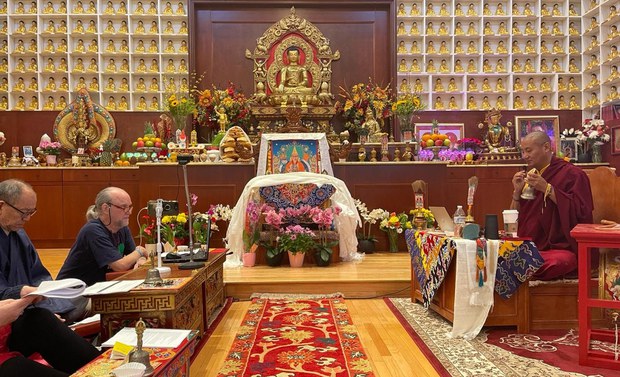 རྗེ་བཙུན་མི་ལ་རལ་པའི་ཚོགས་འབུལ་ཐེངས་དང་པོ།