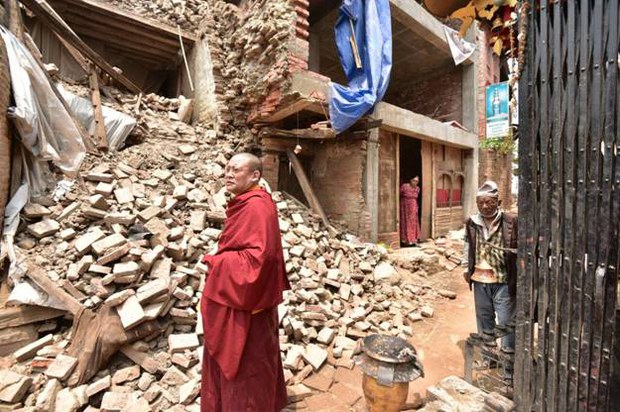 ཉག་རོང་མཁན་པོ་ཞིག་ནས་ས་འགུལ་ལ་རོགས་སྐྱོར།