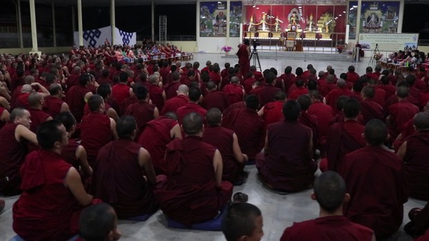 གནའ་དེང་གཉིས་ཀྱི་ཤེས་ཡོན་བརྗེ་ལེན།