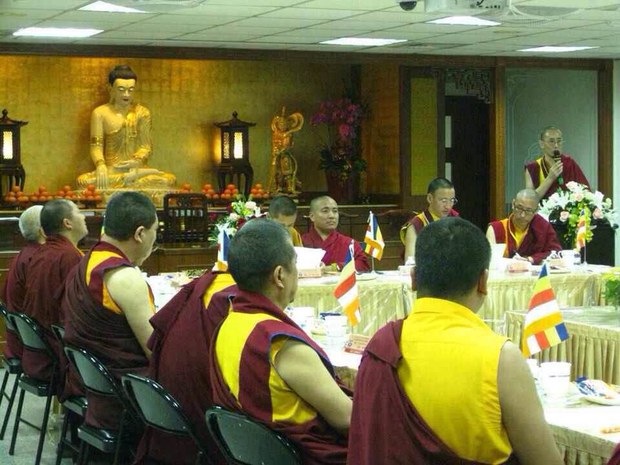 ཐེ་ཝན་ལ་ནང་བསྟན་དར་སྤེལ་བགྲོ་གླེང་ཐེངས་༤པ་ཚོགས་བཞིན་པ། ༢༠༡༤།༤།༢