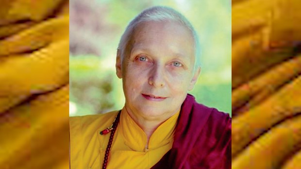 ཀརྨ་དཔལ་མོ་མཁས་མཆོག་གི་ལོ་རྒྱུས།